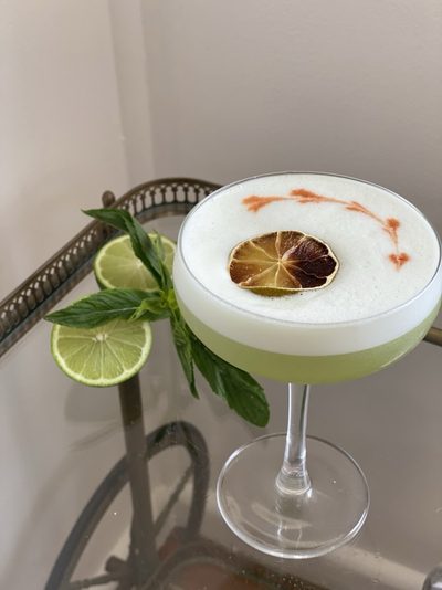 A sour finished with dried citrus